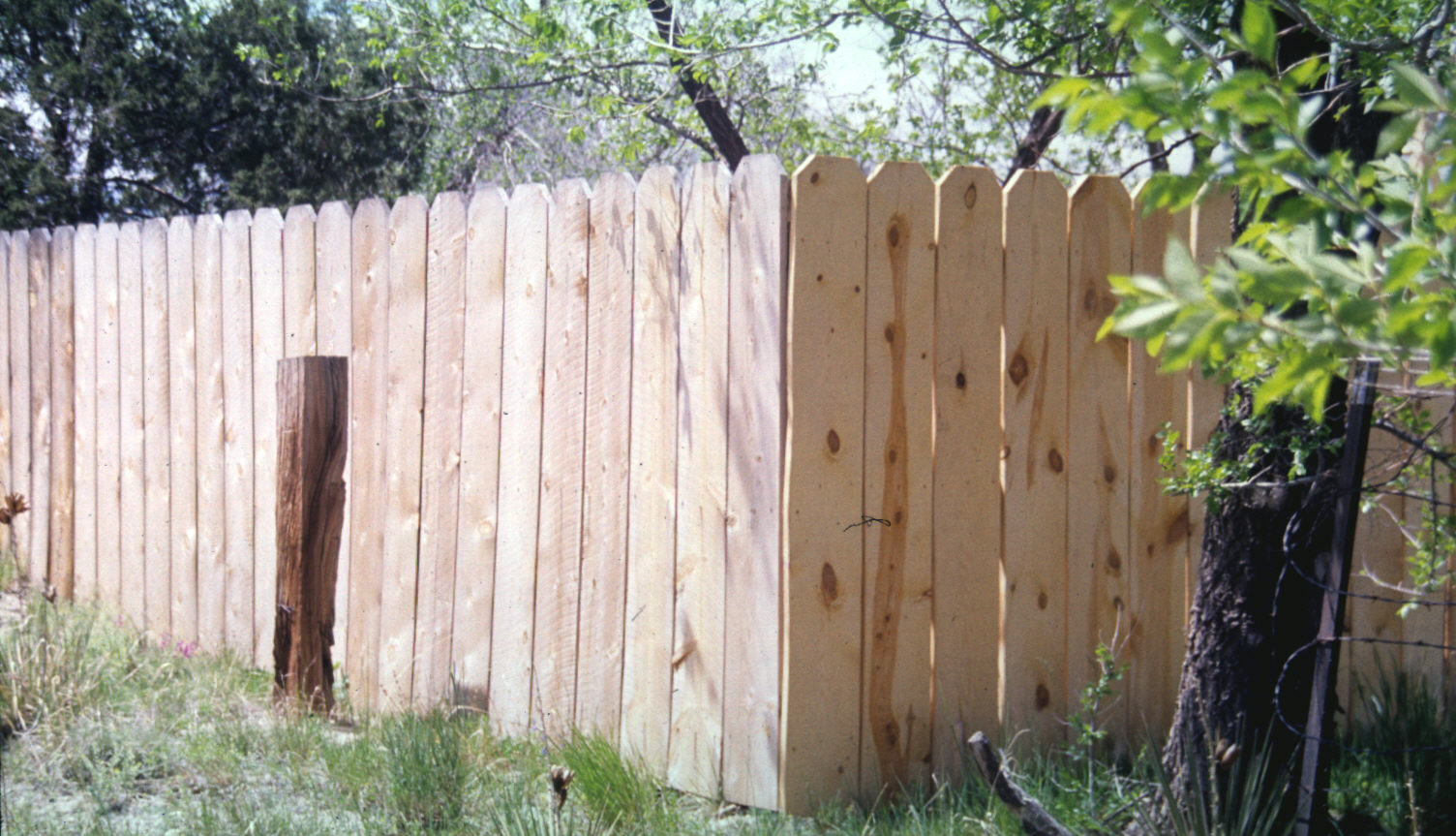 pic of privacy fence